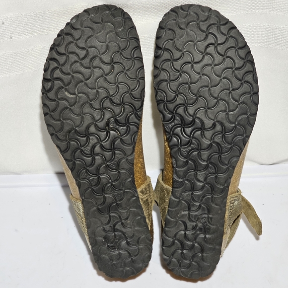 Papillo by Birkenstock Thong Sandals Womens Size US 8 / EU 39 Snake Print - Picture 10 of 10